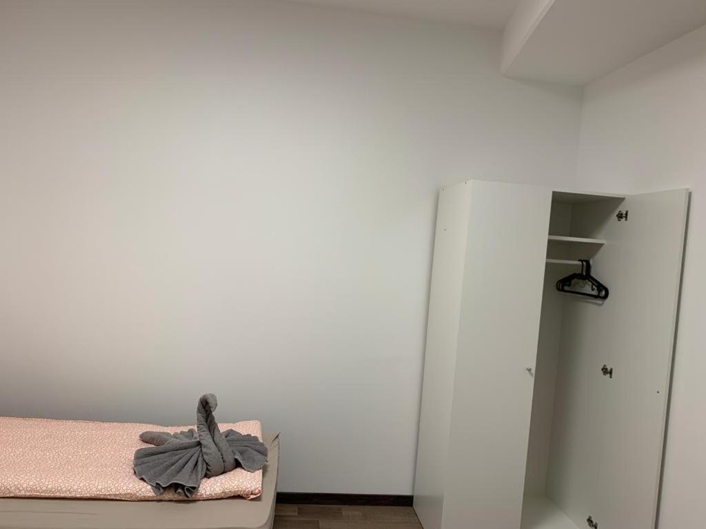 Privatunterkunft Lovely Share Aachener Weiher *