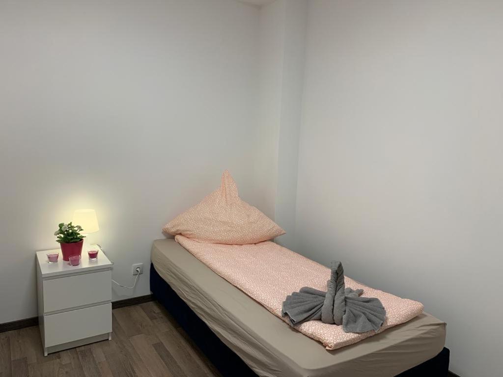 Privatunterkunft Lovely Share Aachener Weiher Köln
