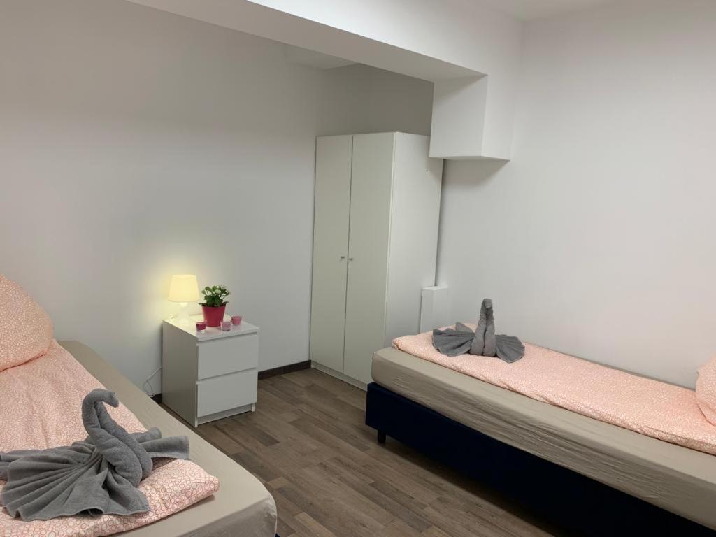 Privatunterkunft Lovely Share Aachener Weiher *